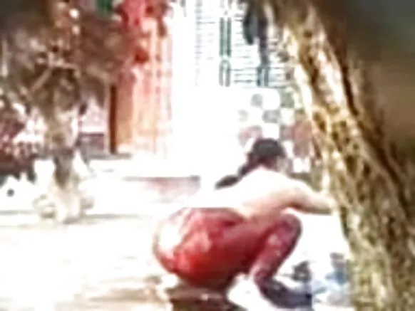 আন্টী গৰ্ডিটা বাথৰুম শ্ব' গৰ্ডিটা আৱদ্ধ সেক্সি চলচ্চিত্ৰ