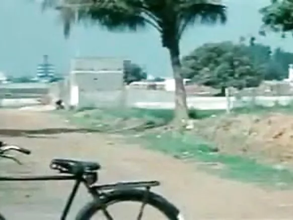 Tamil Blue Film - Open Movie Scene সেক্সি ভিডিও সম্পূর্ণ চলচ্চিত্র দৃশ্য 1