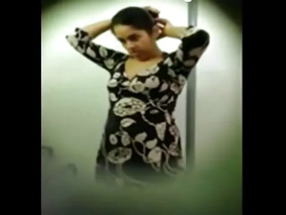 দেশী কেটৰিনা কাইফ চেক্সি চলচ্চিত্ৰ ভাৰতীয় ভাভিক তলা চকুৰে ধৰিলে ভায়েক