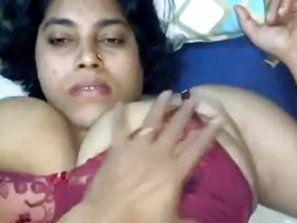 চেক্সি চিনেমাৰ ভিডিঅ'ত ভাৰতীয় আন্টি চেক্স শ্ব'।