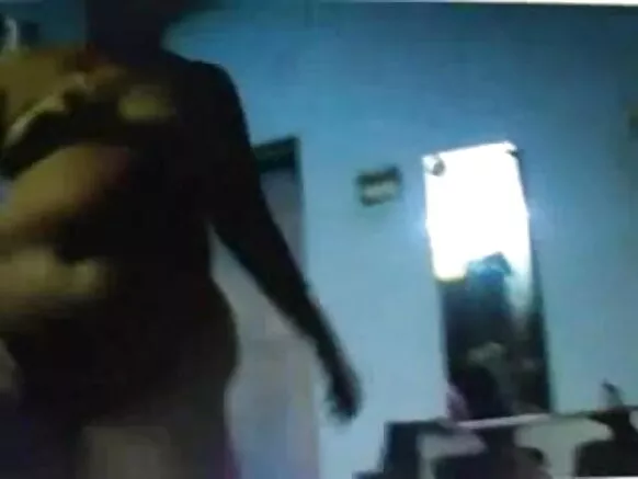 ভাৰতীয় প্ৰেমিক সেক্সি হিন্দী আন্টি চিনেমা