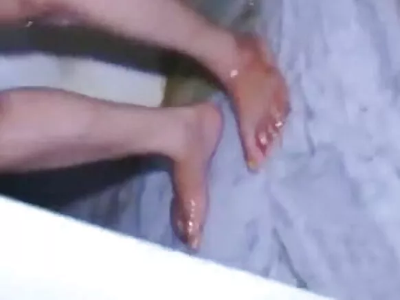 প্ৰেমিকাৰ সৈতে প্ৰেম ইংৰাজীত sexy bp image