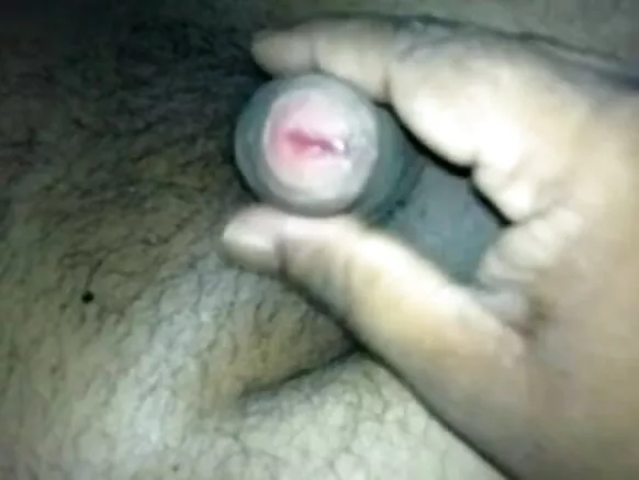 22 বছৰীয়া ল'ৰাৰ বাবে হস্তমৈথুন মালিচ