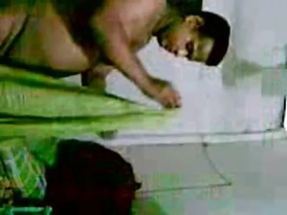 Aunty Bharat home real having sex with her husband in saree নতুন চেক্সি ৰিয়েল চিনেমা
