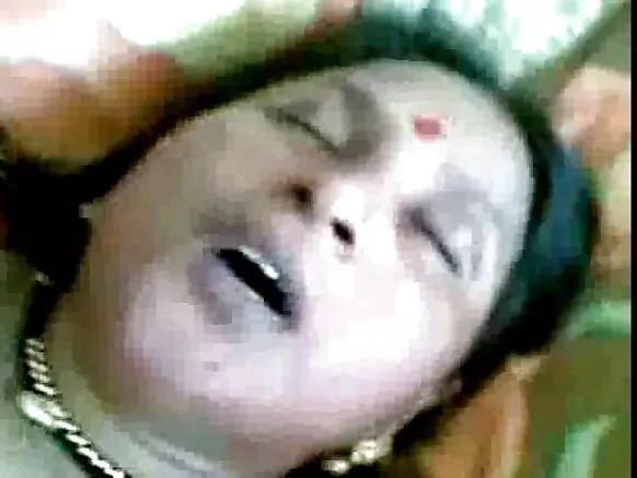 উত্তৰ ঘৰুৱা ভাৰতৰ পৰা মাদুৰো গাঁৱৰ দম্পতী দেশী bf খোলা সেক্সি চোদা চিনেমা