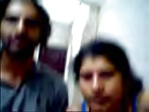 দেশী দম্পতীয়ে এহাল দম্পতীৰ বাবে চেক্সি ৱেবকেম ফিল্ম ভোজপুৰীত পৰিবেশন কৰি ভাল পায়