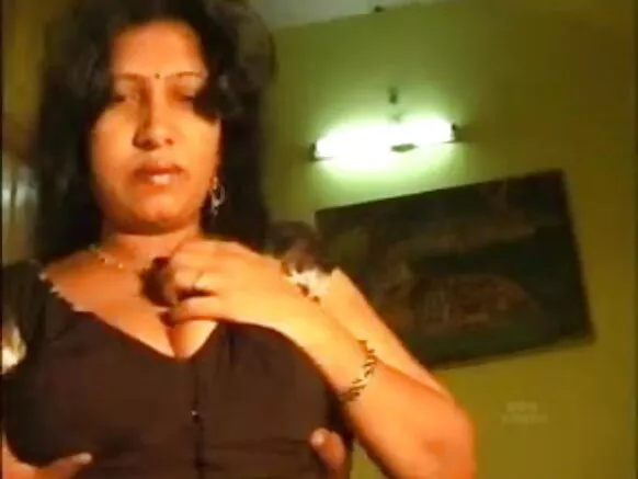 মাল্লু আন্টি বলীউড চেক্সি মুভি ভিডিঅ' লাভ আন্টী কেলেংকাৰী 003