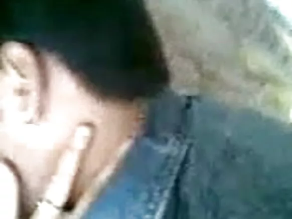 গুজ্জু দম্পতী মহান tits সঙ্গে মুড