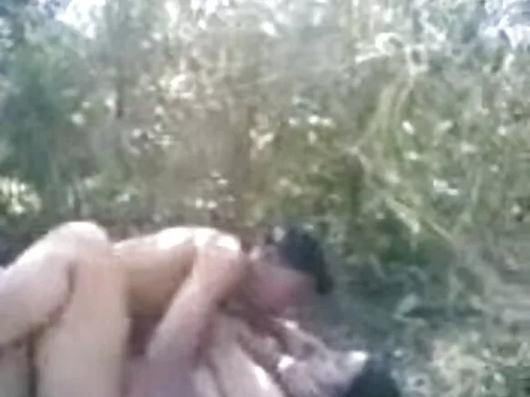 উত্তৰ ভাৰতৰ পৰা অহা আন্টি টেটোনাই তাইৰ প্ৰেমিকৰ সৈতে যৌন সম্পৰ্ক স্থাপন কৰি আছে আন্টী হিন্দী সেক্সি এইচডি চিনেমা
