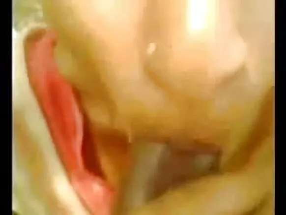 তামিল ছোৱালীয়ে নিজৰ প্ৰেমিকৰ নুনু চুষা in hindi sexy movie video