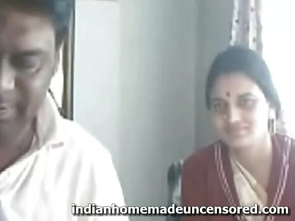 মৌ দম্পতী সেক্সি চিনেমা Send Sexy Video ভাৰতীয় দম্পতী