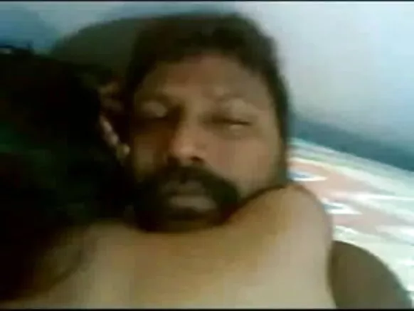 ইণ্ডোনেছিয়া-খণ্ড ২ য়েটি ইণ্ডোনেছিয়া ভাৰতীয় ল'ৰাৰ সৈতে চিৰাল মোবাইল চেক্স চলচ্চিত্ৰ
