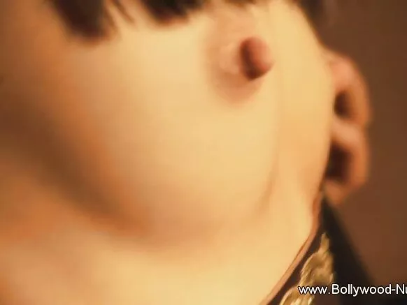 গরম সেক্সি শ্যামাঙ্গিনী Boobs Blythe সেক্সি ফটো XXX নৃত্য