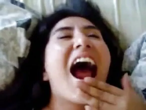 huge hindi pakistani boobs ইংরেজি বিশাল মুখের বুচ