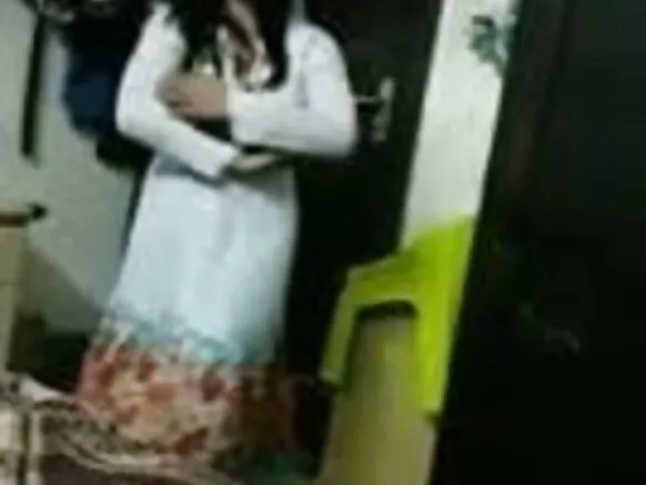 পাকিস্তানী চুদাই ২ বেশ্যা একটি সম্পূর্ণ সেক্সি চলচ্চিত্র ভিডিও