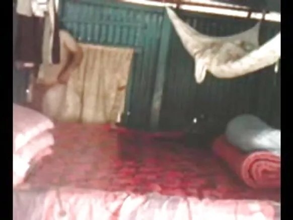 desi bedroom hindi film সেক্সি দম্পতী bedroom sex