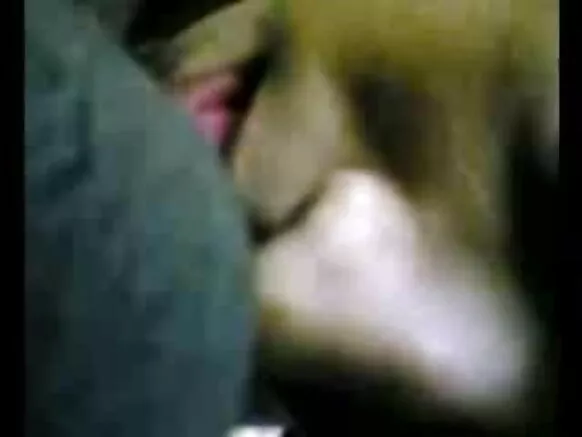 নীলা চেক্সি ইংৰাজী ভিডিঅ' তেজ